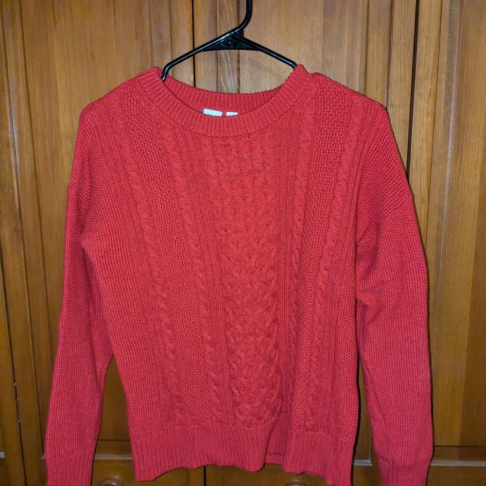 GAP Cable Knit Sweater